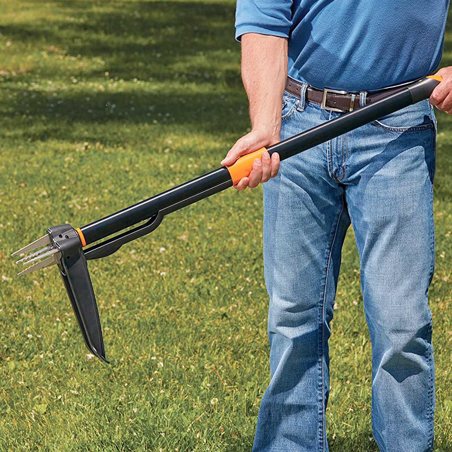 Fiskars 4-Claw Stand Up Weeder - Good Fathers Day Gifts For Dad